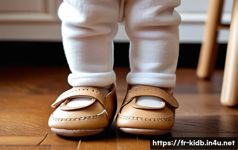 슈펜키즈 아동화 추천 - A close-up image of a toddler’s feet wearing well-fitted, supportive shoes with firm heel counters a...